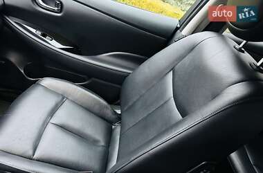 Хэтчбек Nissan Leaf 2014 в 