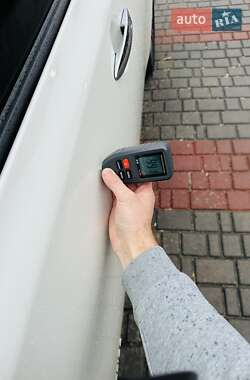Хэтчбек Nissan Leaf 2014 в 