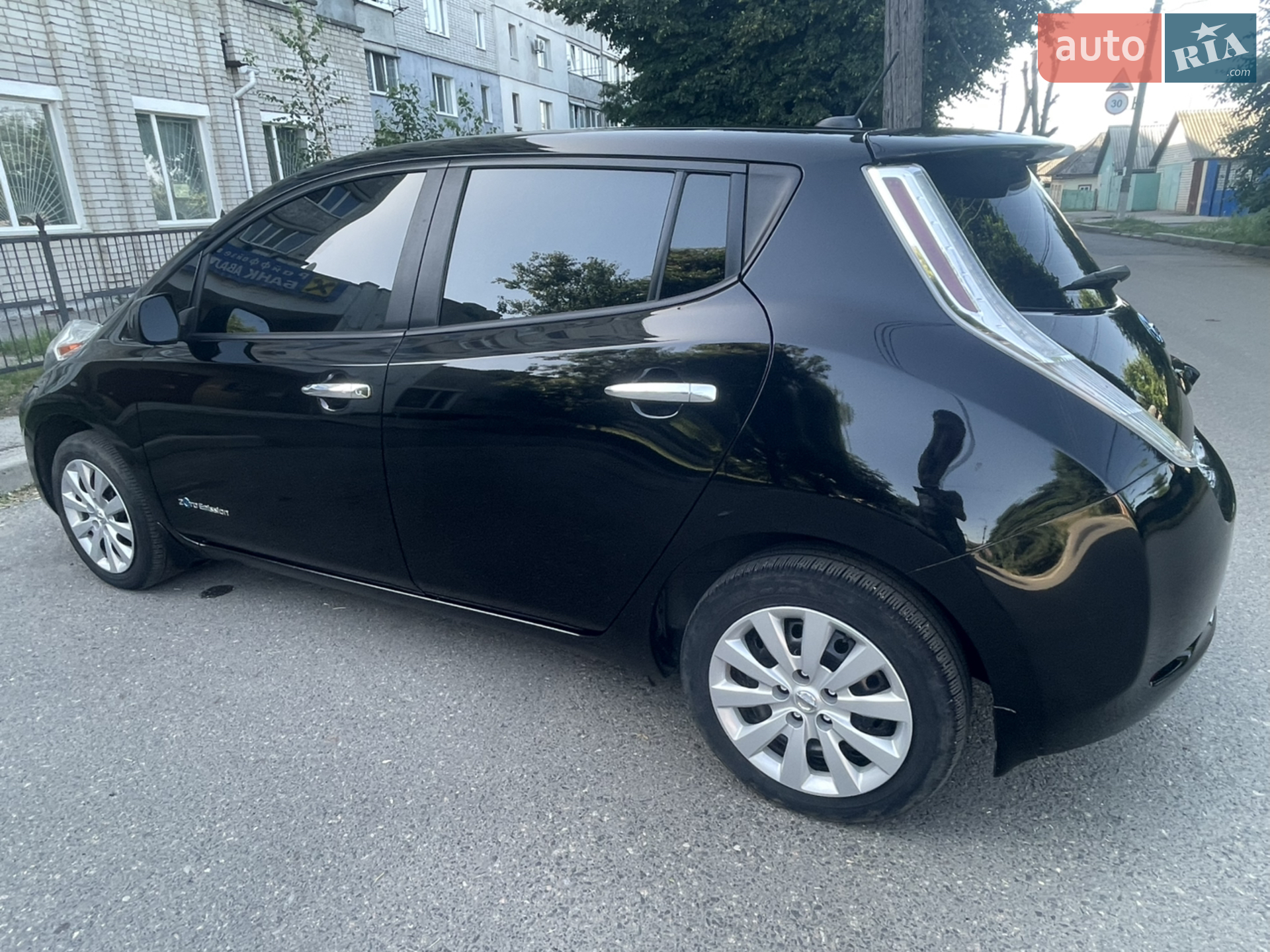 2014 Nissan Leaf - мініатюра 10