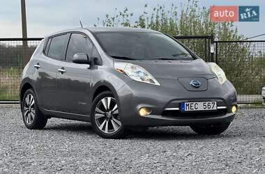 Хэтчбек Nissan Leaf 2015 в 