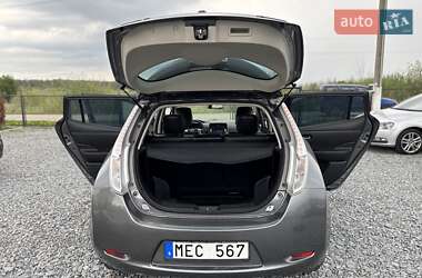 Хэтчбек Nissan Leaf 2015 в 