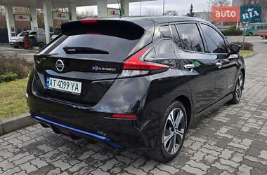 Хэтчбек Nissan Leaf 2018 в 
