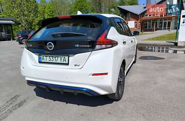 Хэтчбек Nissan Leaf 2021 в 