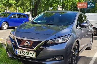 Хэтчбек Nissan Leaf 2018 в Киеве