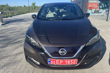 Хэтчбек Nissan Leaf 2021 в 