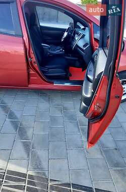 Хэтчбек Nissan Leaf 2013 в Черкассах