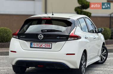 Хетчбек Nissan Leaf 2021 в 