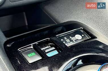 Хетчбек Nissan Leaf 2021 в 