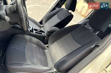Хетчбек Nissan Leaf 2021 в 
