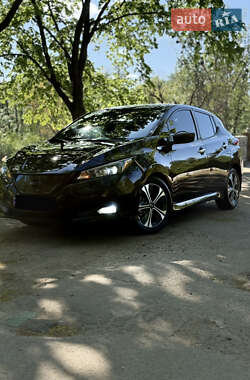Хэтчбек Nissan Leaf 2021 в Харькове