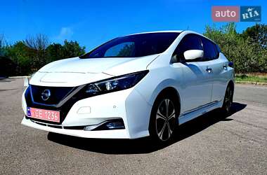 Хэтчбек Nissan Leaf 2020 в 