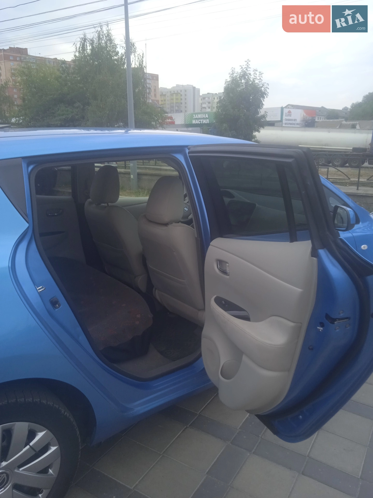 2011 Nissan Leaf - мініатюра 4
