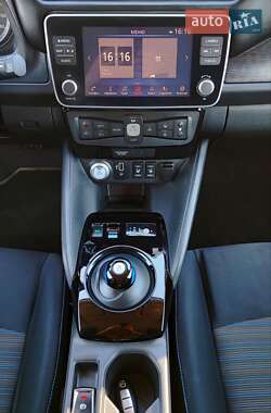 Хэтчбек Nissan Leaf 2020 в 