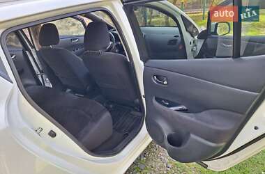 Хетчбек Nissan Leaf 2013 в 