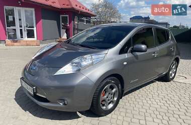 Хэтчбек Nissan Leaf 2014 в Львове