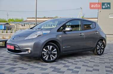 Хэтчбек Nissan Leaf 2017 в 