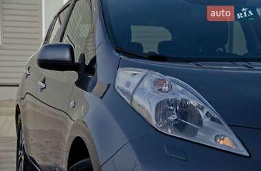 Хэтчбек Nissan Leaf 2017 в 