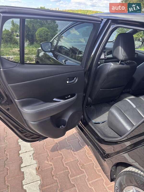 Хэтчбек Nissan Leaf 2021 в Тернополе