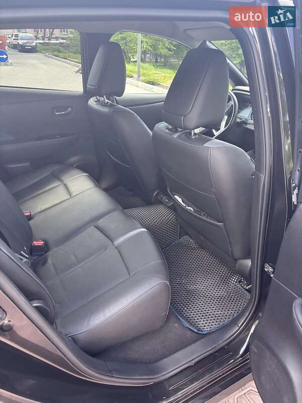 Хэтчбек Nissan Leaf 2021 в Тернополе