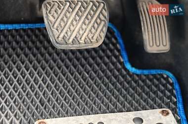 Хетчбек Nissan Leaf 2013 в 