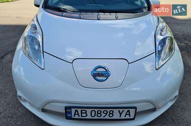 Хетчбек Nissan Leaf 2015 в Вінниці