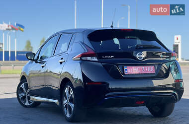 Хэтчбек Nissan Leaf 2018 в 