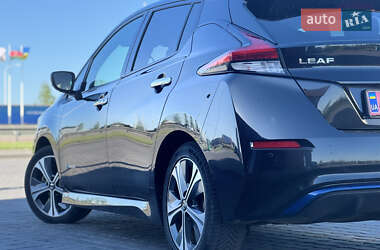 Хэтчбек Nissan Leaf 2018 в 