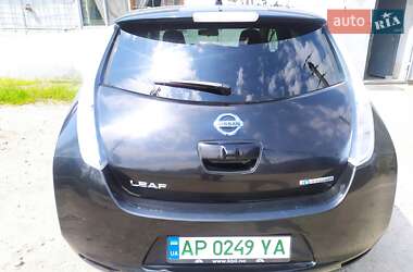 Хетчбек Nissan Leaf 2011 в 