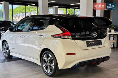 Хетчбек Nissan Leaf 2020 в 