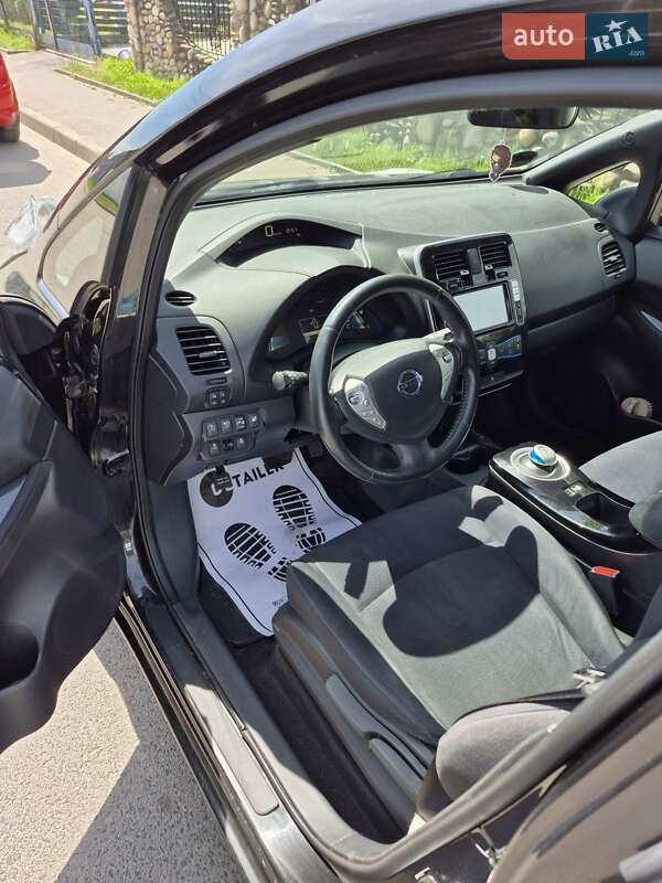 Хэтчбек Nissan Leaf 2014 в Луцке