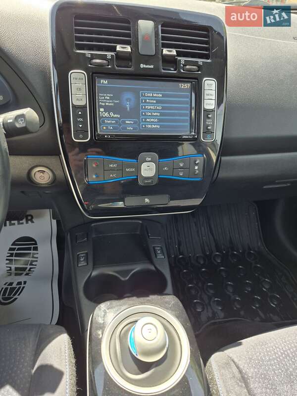 Хэтчбек Nissan Leaf 2014 в Луцке