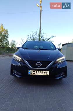 Хэтчбек Nissan Leaf 2018 в Львове