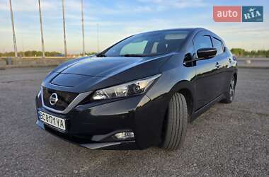 Хэтчбек Nissan Leaf 2018 в Львове