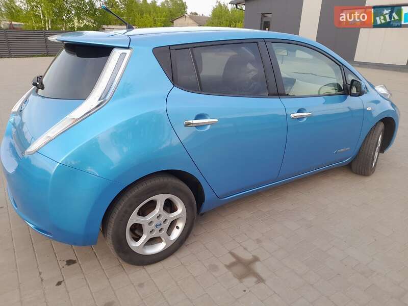 Хэтчбек Nissan Leaf 2012 в Любомле фото 11 Хэтчбек Nissan Leaf 2012 в Любомле