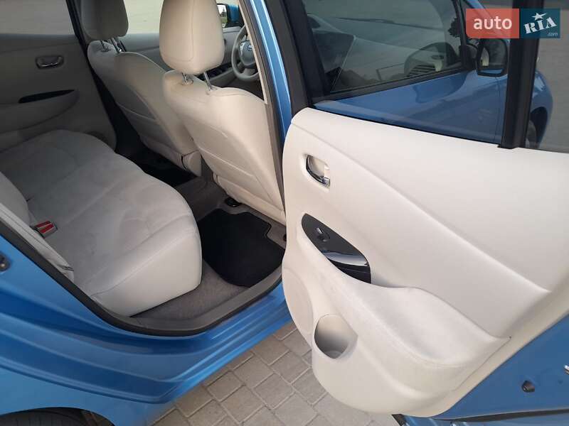 Хэтчбек Nissan Leaf 2012 в Любомле фото 37 Хэтчбек Nissan Leaf 2012 в Любомле