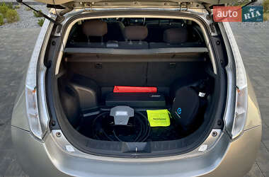 Хетчбек Nissan Leaf 2014 в 