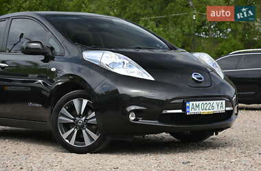 Хэтчбек Nissan Leaf 2016 в 