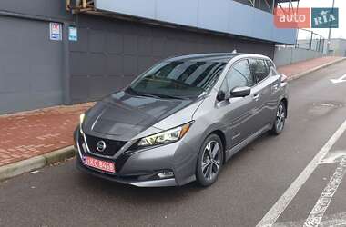 Хэтчбек Nissan Leaf 2018 в Киеве
