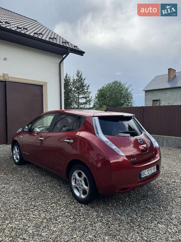 Хетчбек Nissan Leaf 2012 в Бориславі
