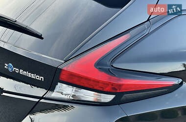 Хэтчбек Nissan Leaf 2020 в 