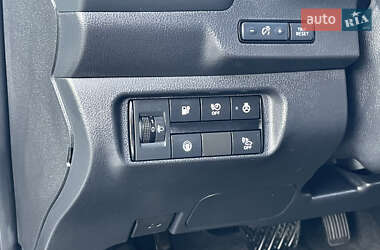 Хэтчбек Nissan Leaf 2020 в 