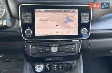 Хэтчбек Nissan Leaf 2020 в 