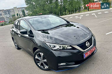 Хетчбек Nissan Leaf 2019 в 