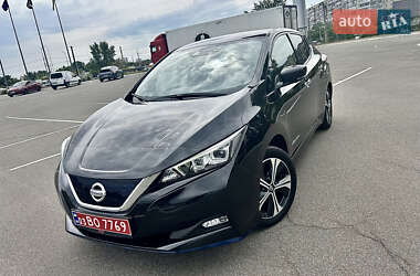 Хетчбек Nissan Leaf 2019 в 