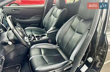Хетчбек Nissan Leaf 2019 в 
