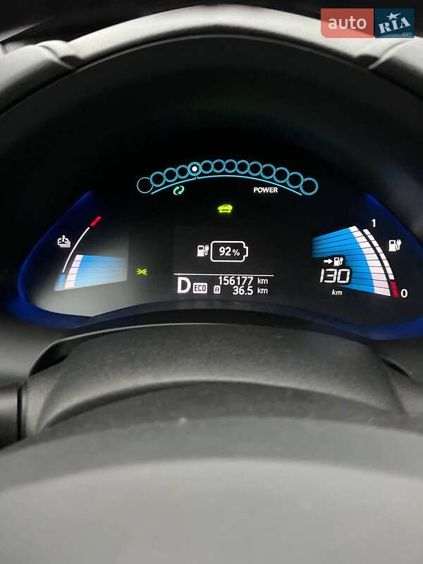 Хетчбек Nissan Leaf 2013 в Івано-Франківську