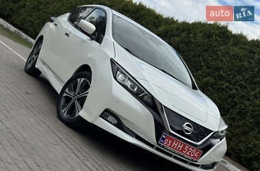 Хэтчбек Nissan Leaf 2020 в 
