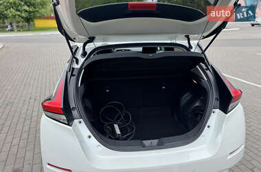 Хэтчбек Nissan Leaf 2020 в 
