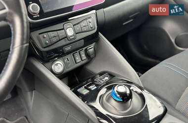 Хэтчбек Nissan Leaf 2020 в 