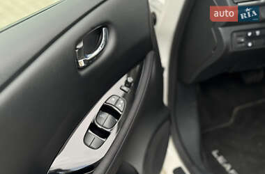 Хэтчбек Nissan Leaf 2020 в 